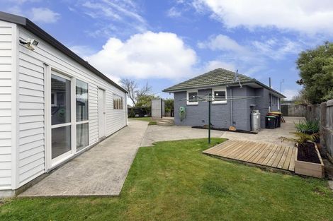 Photo of property in 9 Adrian Place, Shirley, Christchurch, 8061
