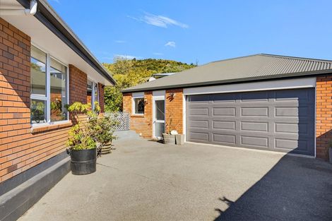 Photo of property in 76 Moana View Road, Waikawa, Picton, 7220