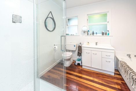 Photo of property in 28 Bristow Street, Saint Johns Hill, Whanganui, 4501