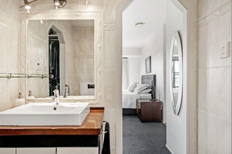 Photo of property in 5 Kotare Place, Sandspit, Warkworth, 0982