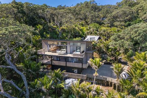 Photo of property in 167 Motutara Road, Muriwai, Waimauku, 0881