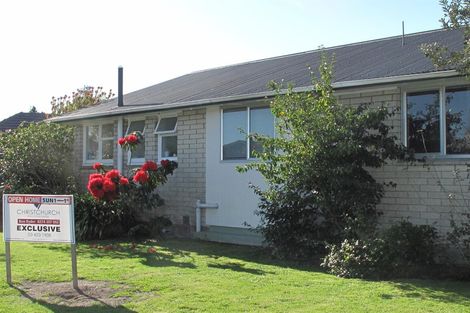 Photo of property in 4 Saint Ives Street, Harewood, Christchurch, 8051