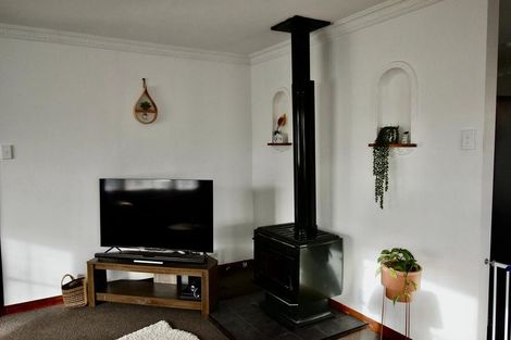 Photo of property in 120 Seaview Road, Westown, New Plymouth, 4310