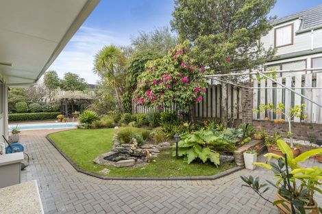 Photo of property in 3 Kingussie Place, Highland Park, Auckland, 2010