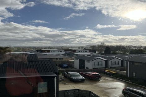 Photo of property in 2/14 Ayr Road, Pakuranga, Auckland, 2010