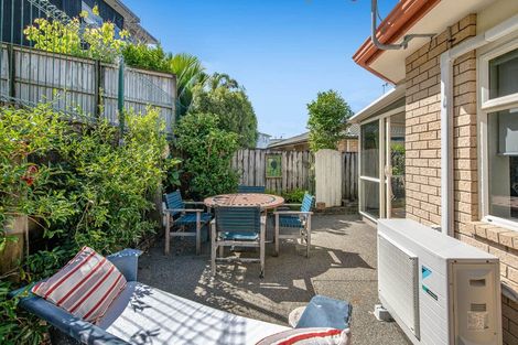 Photo of property in 18 Chesterfield Way, Orewa, 0931