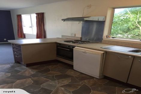 Photo of property in 26 Batchelor Street, Newlands, Wellington, 6037