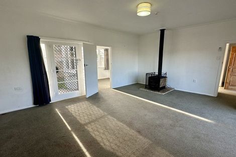 Photo of property in 14 Chester Street, Levin, 5510