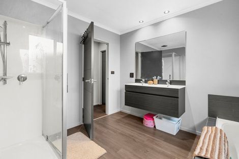 Photo of property in 9 Stoneleigh Drive, Solway, Masterton, 5810