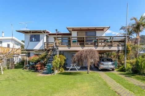 Photo of property in 4 Harsant Avenue, Hahei, Whitianga, 3591