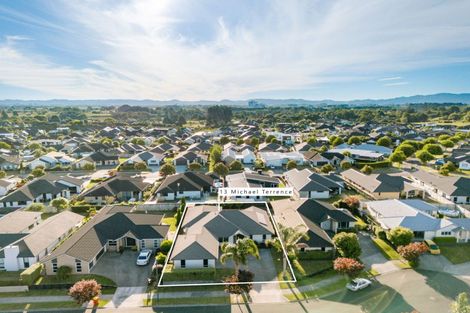 Photo of property in 13 Michael Terrence Place, Flagstaff, Hamilton, 3210