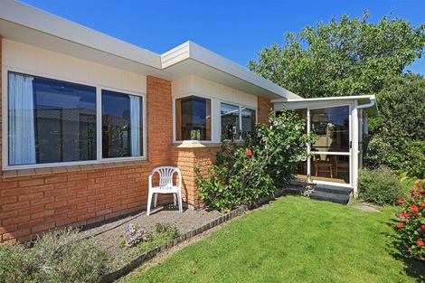 Photo of property in 18b Knightsbridge Place, Taradale, Napier, 4112