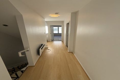 Photo of property in 3/464 Adelaide Road, Berhampore, Wellington, 6023