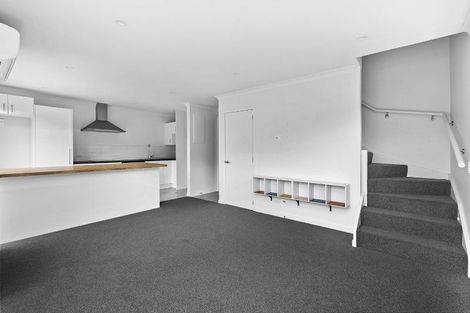 Photo of property in 15 Ara Patukawenga, Tawa, Wellington, 5028