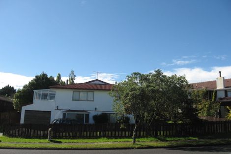 Photo of property in 7 Lewisham Street, Highland Park, Auckland, 2010