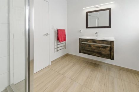 Photo of property in 11 Becroft Drive, Forrest Hill, Auckland, 0620