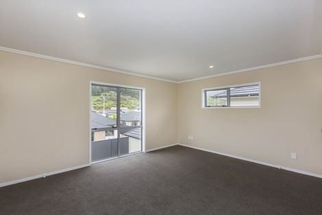 Photo of property in 1 Chalfont Road, Silverstream, Upper Hutt, 5019