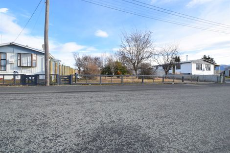 Photo of property in 13 Hunter Crescent, Twizel, 7901