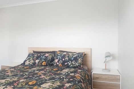 Photo of property in 10 Akeake Lane, Manurewa, Auckland, 2102