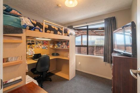 Photo of property in 2/126b Inwoods Close, Parklands, Christchurch, 8083