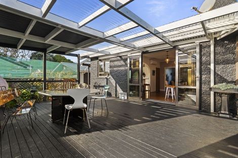 Photo of property in 69 Domett Street, Opunake, 4616