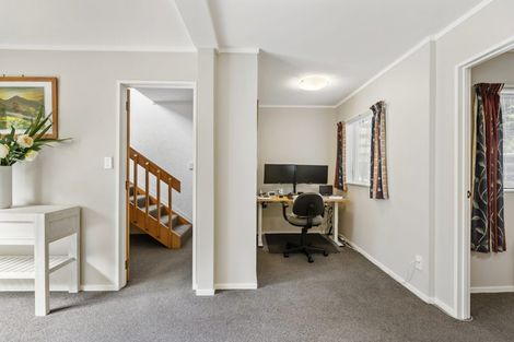 Photo of property in 8 Coubray Place, Botany Downs, Auckland, 2010