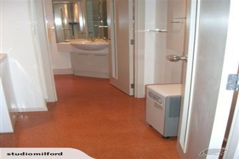 Photo of property in 7 Peter Terrace, Castor Bay, Auckland, 0620