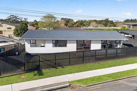 Photo of property in 22a Matua Road, Huapai, Kumeu, 0810