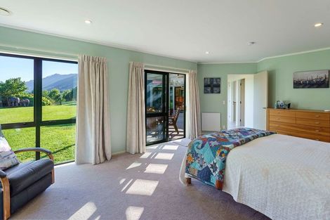 Photo of property in 91 Aston Road, Waikanae, 5391