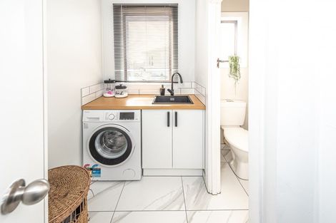 Photo of property in 13 Karaka Street, Castlecliff, Whanganui, 4501