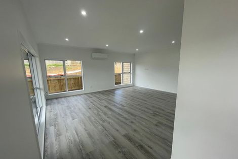 Photo of property in 75a Andrew Road, Howick, Auckland, 2010