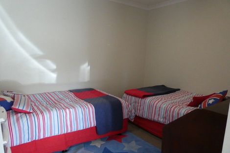 Photo of property in 76 Makara Road, Karori, Wellington, 6012