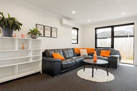 Photo of property in 8 Manawaroa Close, Grandview Heights, Hamilton, 3200