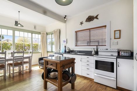 Photo of property in 4 Brougham Street, Nelson South, Nelson, 7010