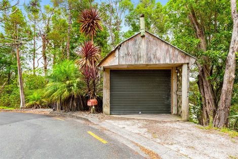 Photo of property in 44 Paturoa Road, Titirangi, Auckland, 0604