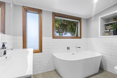 Photo of property in 11 Wills Road, Bell Block, New Plymouth, 4312