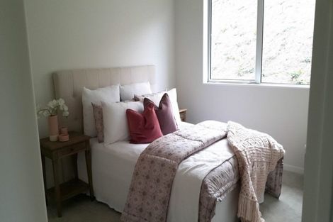 Photo of property in 98 Godfrey Drive, Orewa, 0931