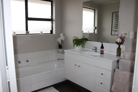 Photo of property in 13 Harris Street, Pleasant Point, 7903