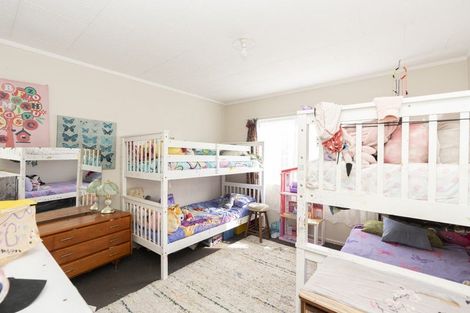 Photo of property in 25b Ross Crescent, Fairfield, Hamilton, 3214