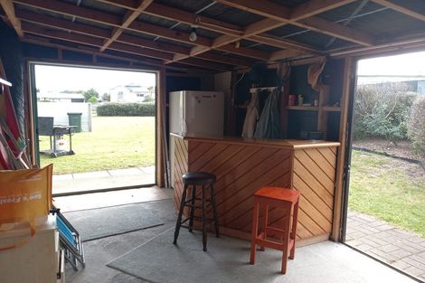 Photo of property in 4 Aranui Avenue, Waitarere Beach, Levin, 5510