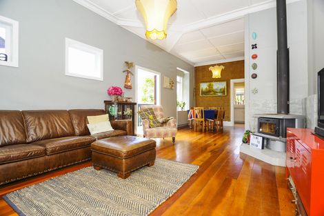 Photo of property in 378 Huia Road, Titirangi, Auckland, 0604