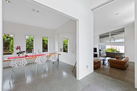 Photo of property in 33 Waimarie Road, Whenuapai, Auckland, 0618