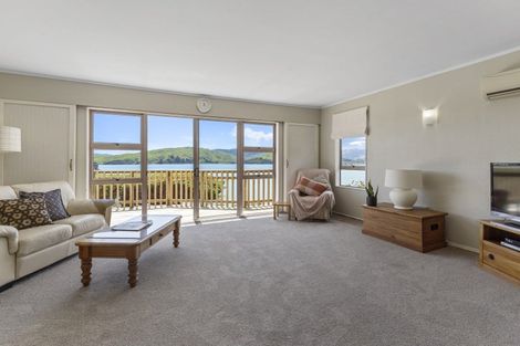 Photo of property in 37 Bosun Terrace, Whitby, Porirua, 5024