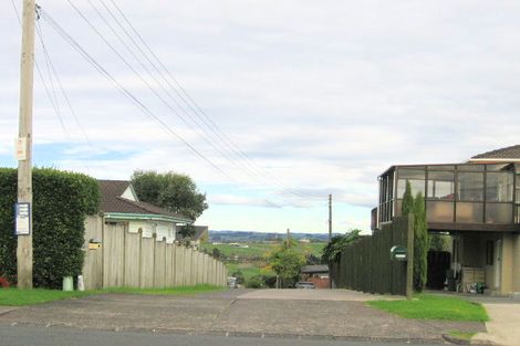 Photo of property in 113 Sandspit Road, Shelly Park, Auckland, 2014