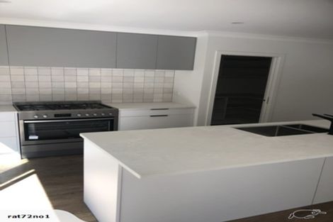 Photo of property in 25 Freedom Drive, Kelvin Grove, Palmerston North, 4414