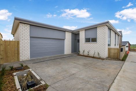 Photo of property in 62 Scenic Rise, Rototuna North, 3281
