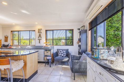 Photo of property in 709 Nelson Street North, Hastings, 4122