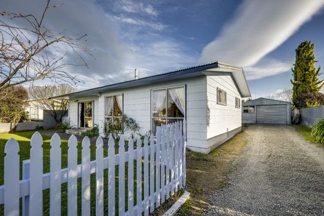 Photo of property in 6 Burton Crescent, Flaxmere, Hastings, 4120