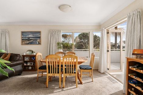 Photo of property in 130a Oceanbeach Road, Mount Maunganui, 3116