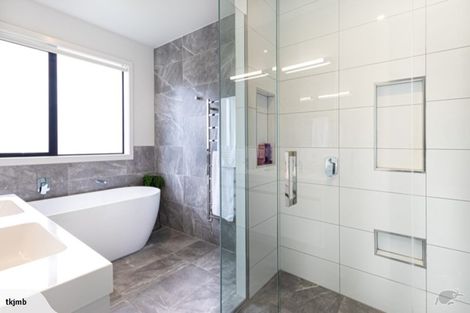 Photo of property in 7 Harmony Way, Cambridge, 3434